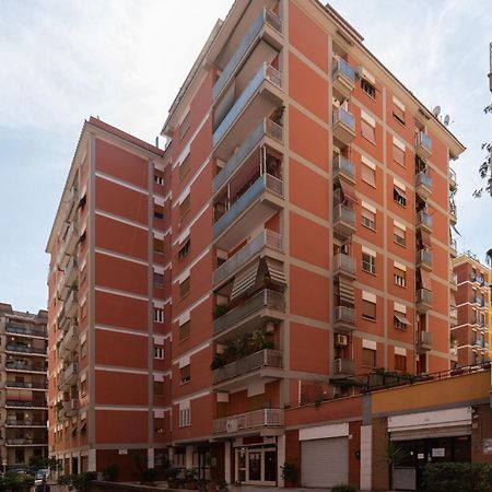 Joivy Delightful 3-Bed Flat With Balcony Apartment Roma Ngoại thất bức ảnh