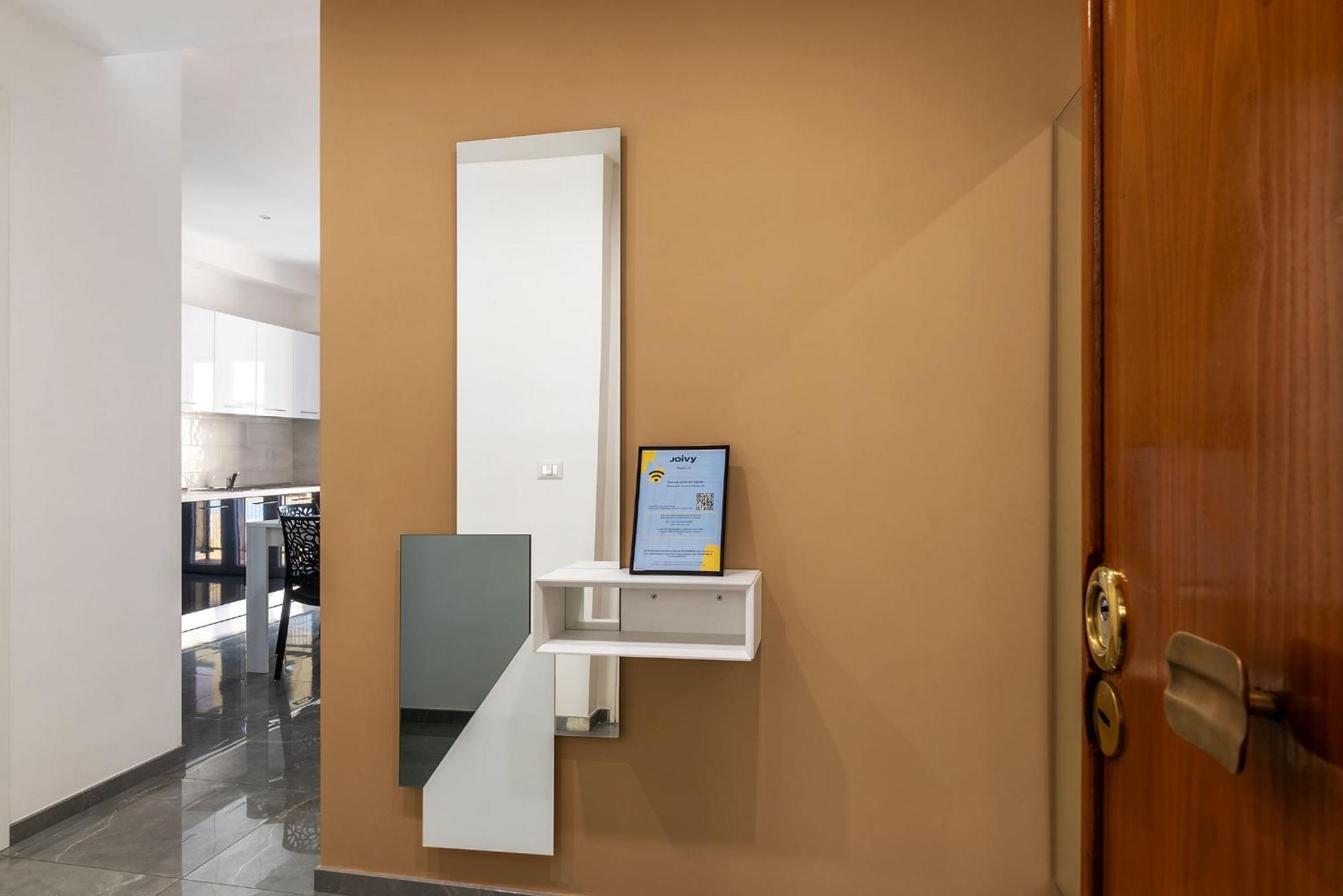Joivy Delightful 3-Bed Flat With Balcony Apartment Roma Ngoại thất bức ảnh