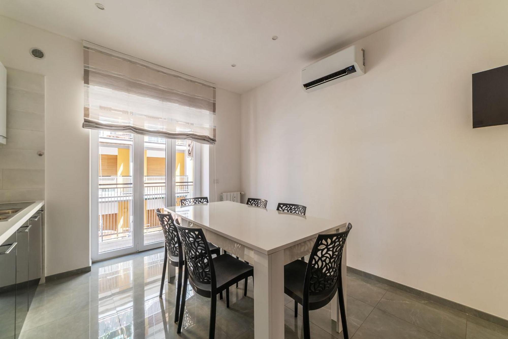 Joivy Delightful 3-Bed Flat With Balcony Apartment Roma Ngoại thất bức ảnh