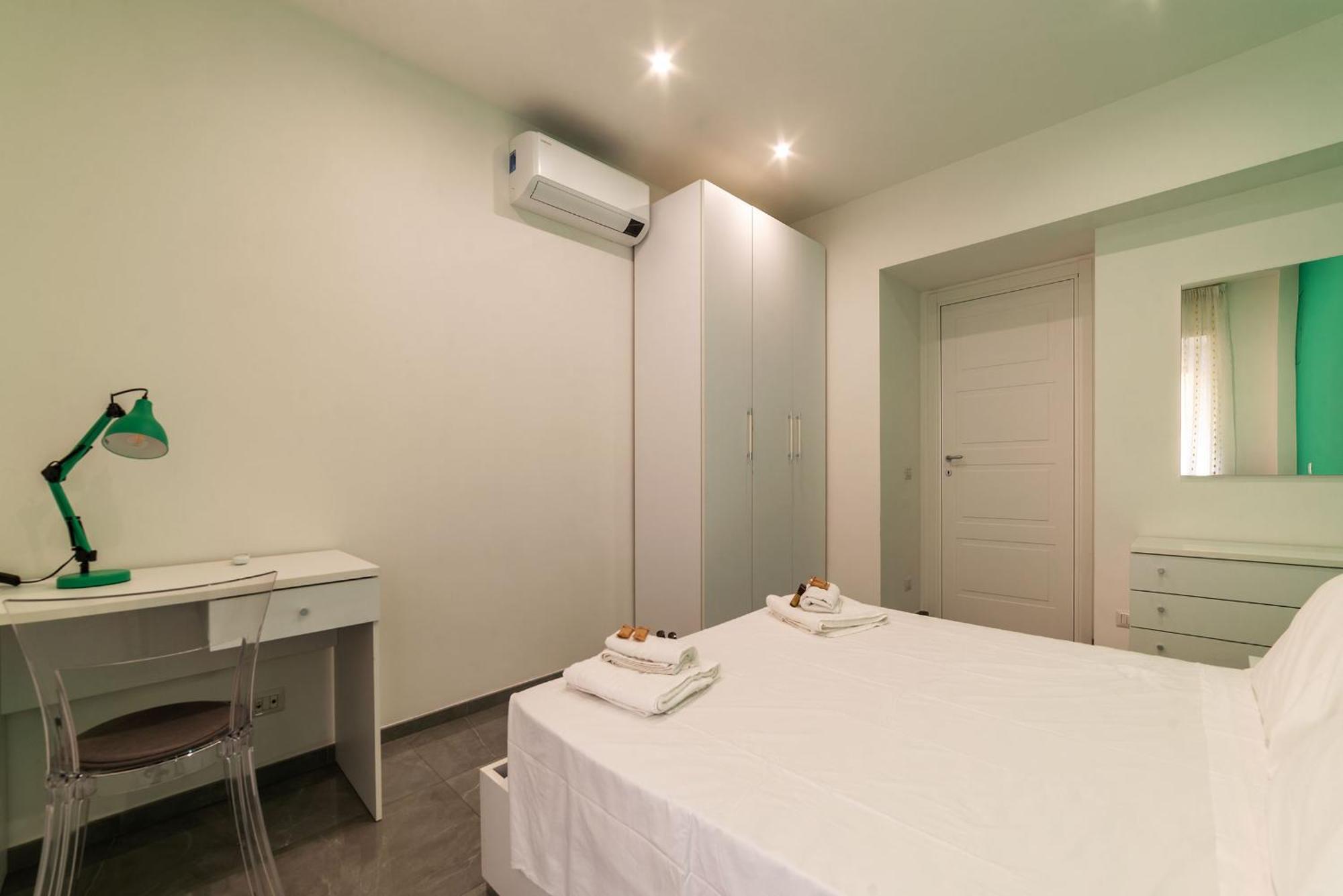 Joivy Delightful 3-Bed Flat With Balcony Apartment Roma Ngoại thất bức ảnh